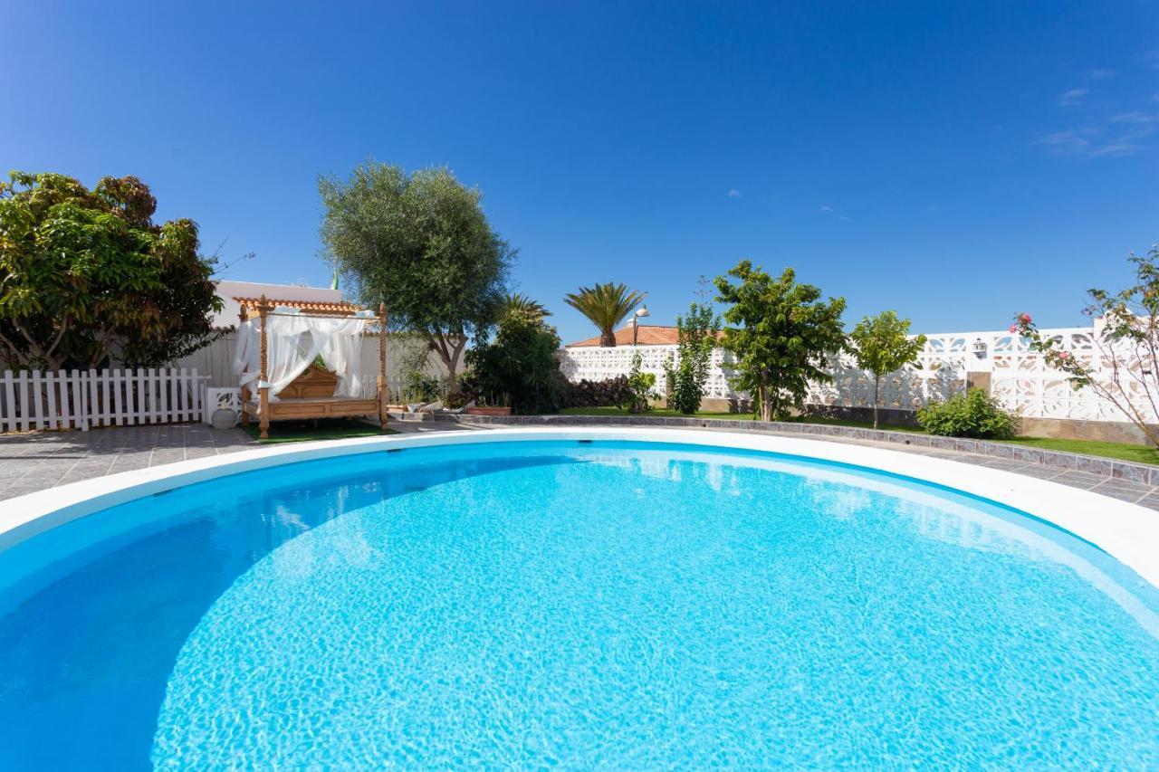 Bungalow Palm Mar With Pool And Garden أرونا المظهر الخارجي الصورة
